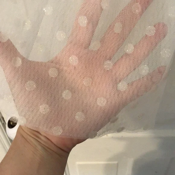 🐇🐣Easter Dress Little girls foil gold dress with tulle bottom - Picture 6 of 11